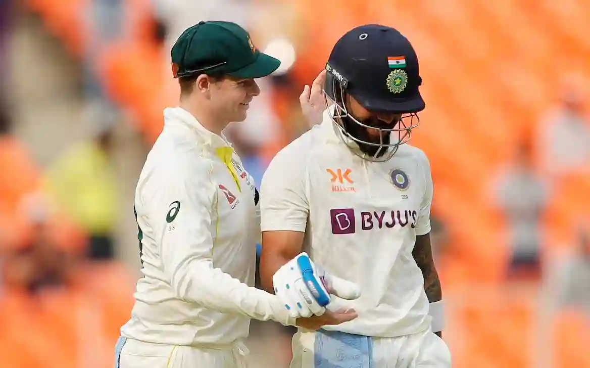 Kohli & Smith Have a Moment Followed by Social Media Explosion